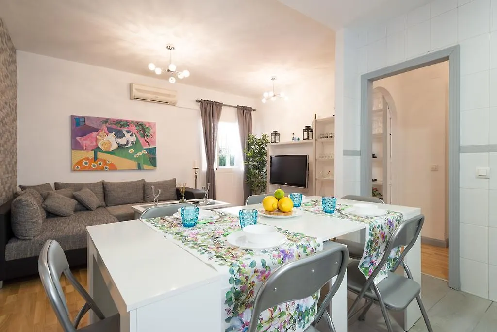 Apartment Malagasuite City Center Ollerias